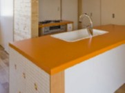 キッチンは元気の出るオレンジ